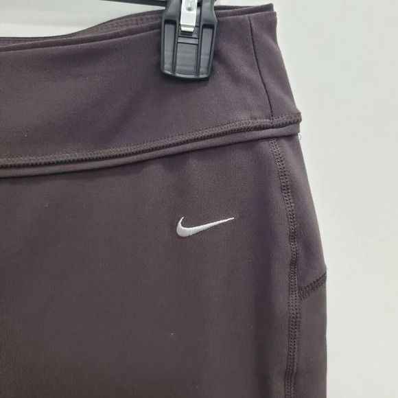 Nike‎ NikeFit Dry Women's Brown Basic Loose Fit Cropped Athletic Leggings Size S - Picture 2 of 5